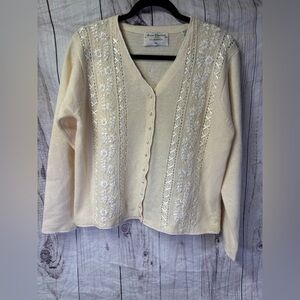 Vintage Lambs Wool Embroidered Knit Lace Pearl Snap Sweater Medium